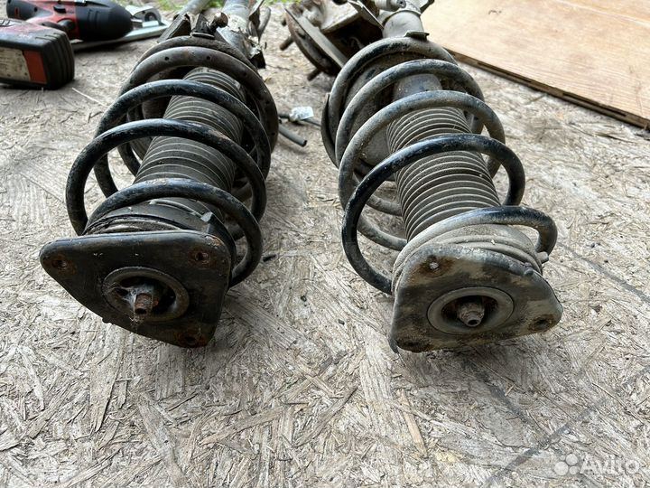 Mazda 3 bl стойки передние комплект