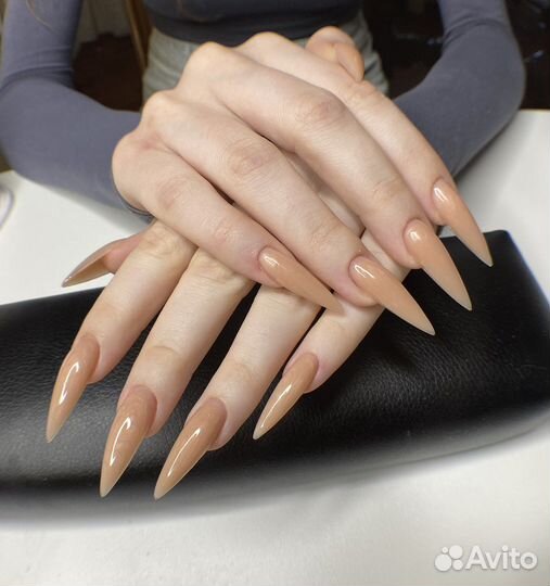 Наращивание ногтей