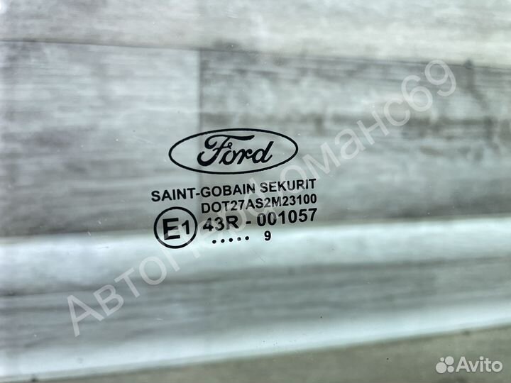 Стекло заднее левое Ford Focus 2 универсал