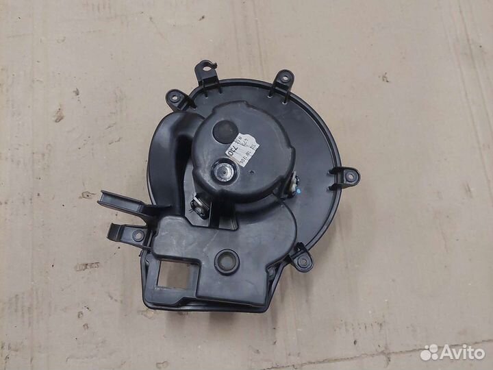 Моторчик печки вентилятор печки Мерседес Бенц W203