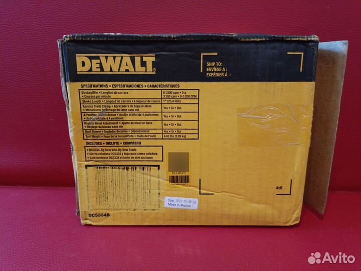 Лобзик DeWalt DCS334