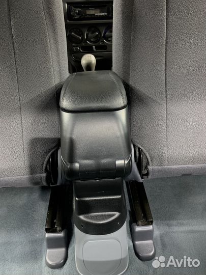 Подлокотник hyundai accent