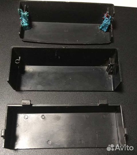 Крышки блока головок магнитофона