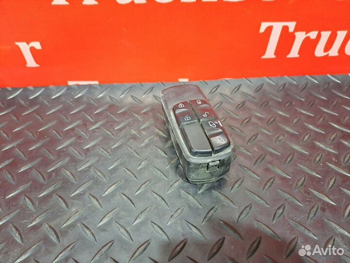 Блок управления стеклоподъемниками правый