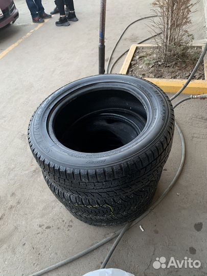 Dunlop SP Winter Ice 01 205/55 R16 94T