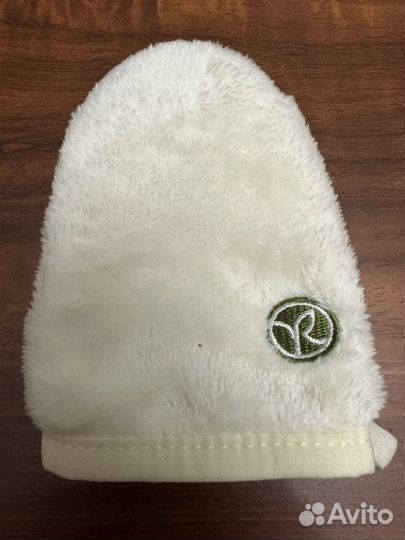 Рукавичка для снятия макияжа Ив Роше