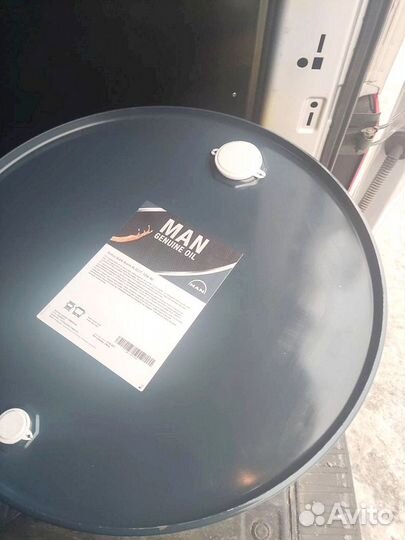 MAN excellence 3677 5W-30 моторное масло