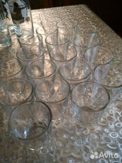 Бокалы и стопки из стекла