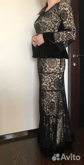 Костюм и платья