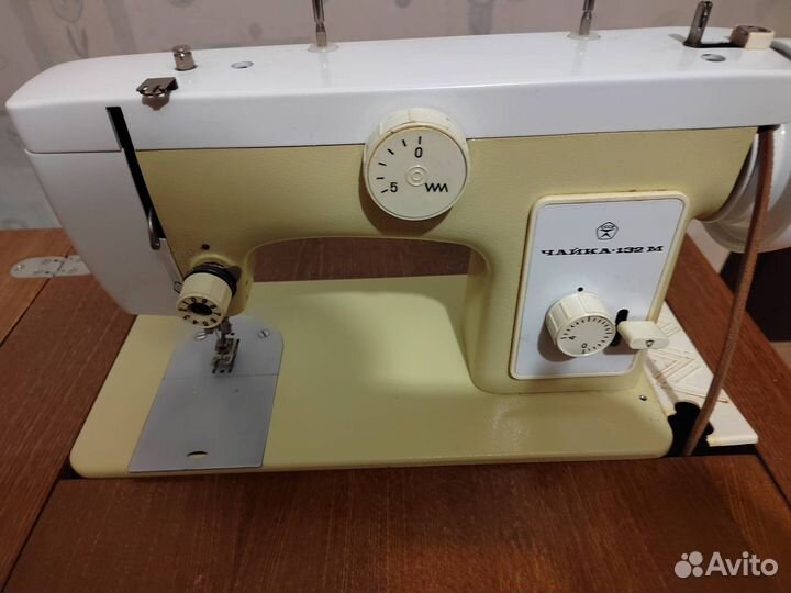 Швейная машинка Чайка 132м