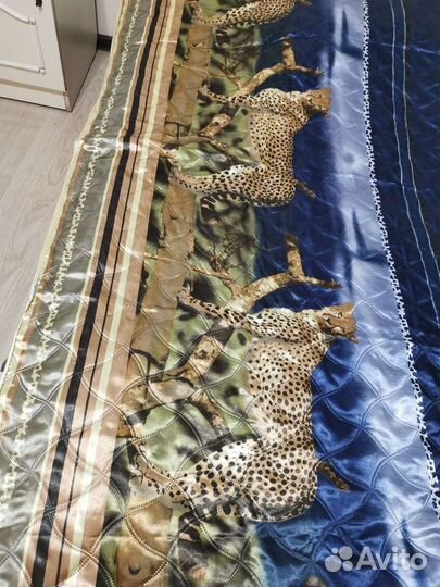 Покрывало на кровать новое