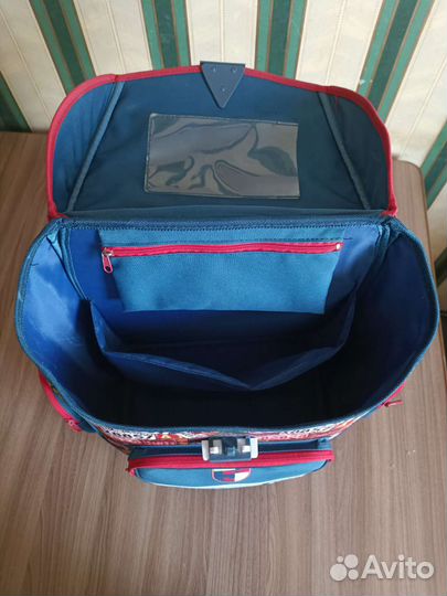 Школьный рюкзак