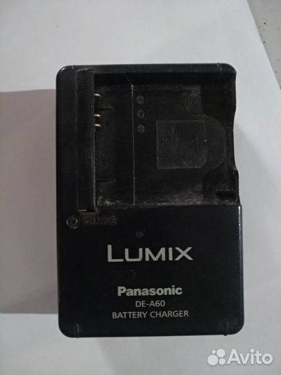 Зарядка для аккумулятора Pentax, Lumix, Casio