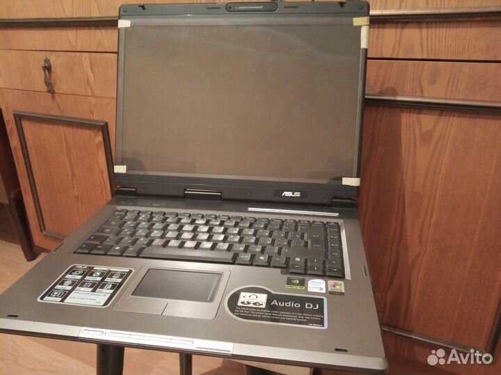 Ноутбук asus A6J