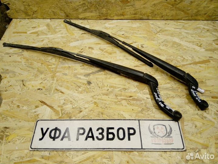 Поводки дворников 2.7 АКПП Land Rover Discovery II