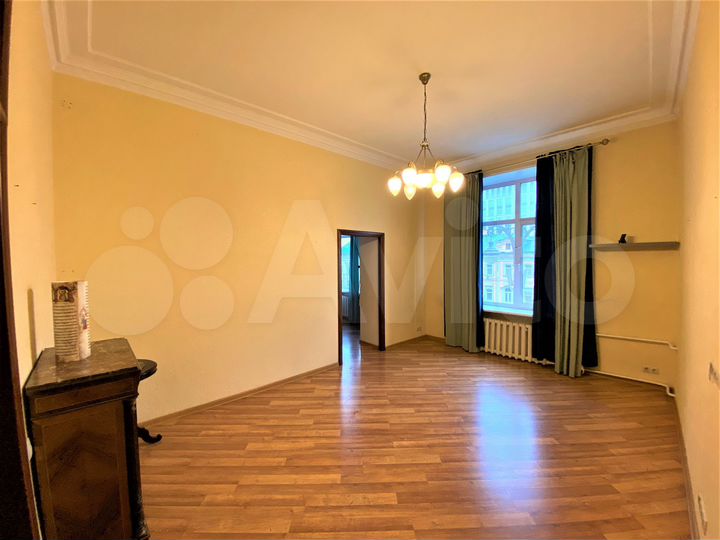 3-к. квартира, 98 м², 3/11 эт.