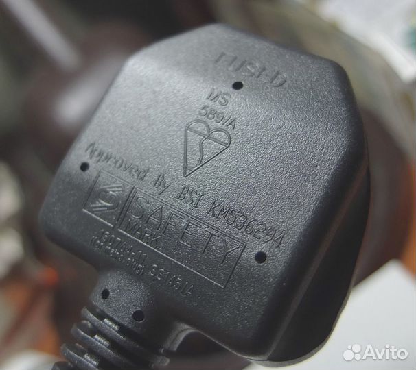 Силовой кабель (английский разъём )