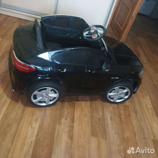 Детский электромобиль бу