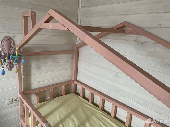 Детская кровать домик с матрасом