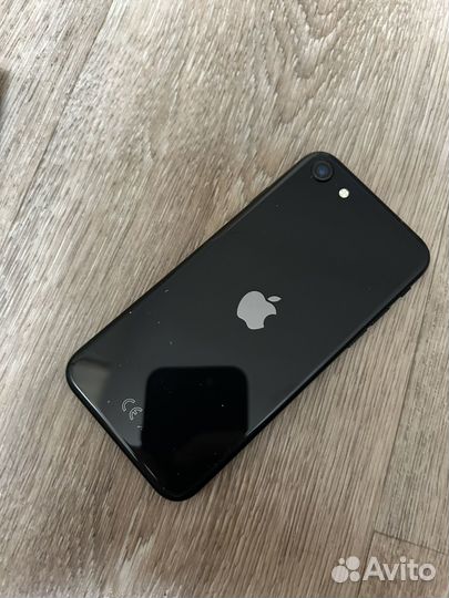 iPhone SE (2020), 64 ГБ