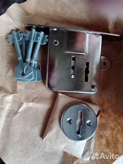 Замок сувальдный