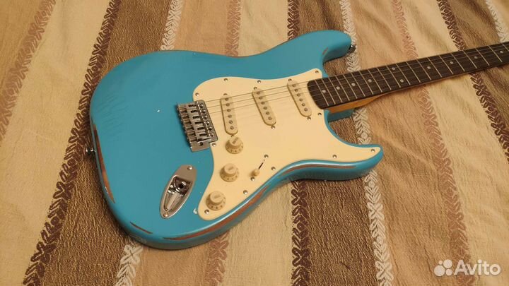 Реплика Fender Stratocaster Sonic blue