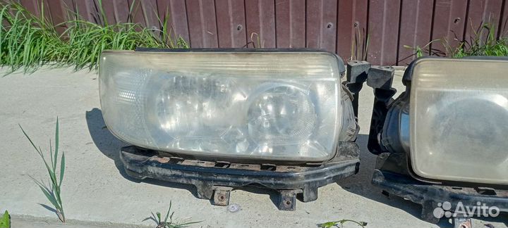Фары Subaru sg2007 передние б/у