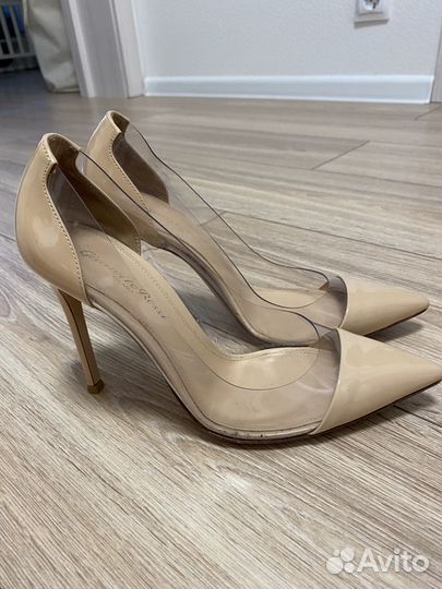 Туфли лодочки бежевые Gianvito Rossi Plexi 105
