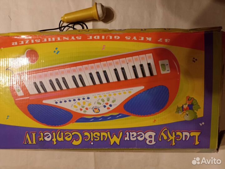 Детский синтезатор с микрофоном