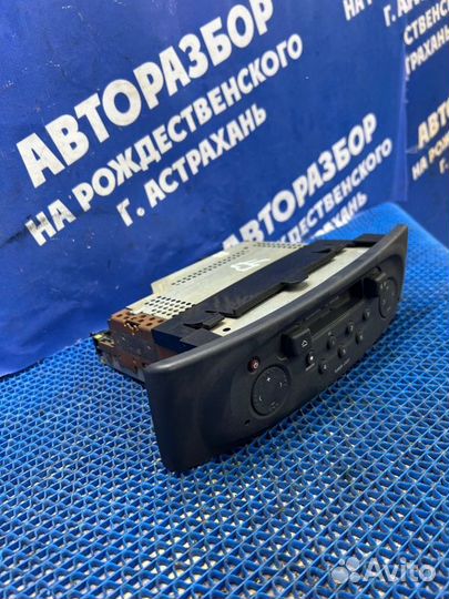 Штатная магнитола Renault Megane 1 седан K4J 2003