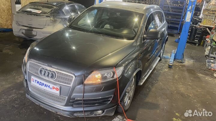 Трубка кондиционера Audi Q7 (4L) 7L6820750AB