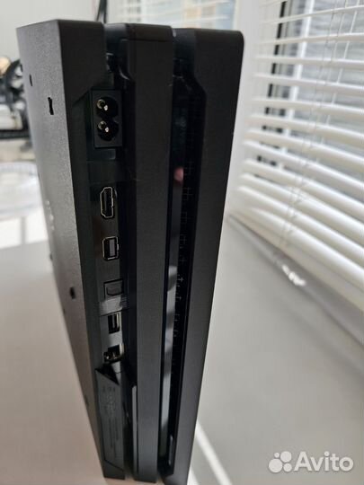 Sony playstation 4 PS4 pro 1tb, черная