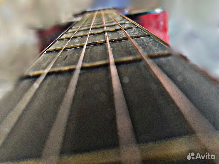 Акустическая гитара