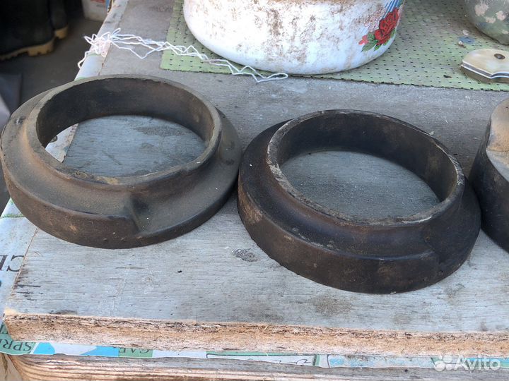 Проставки задних пружин