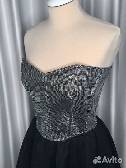 Корсаж до талии на шнуровке