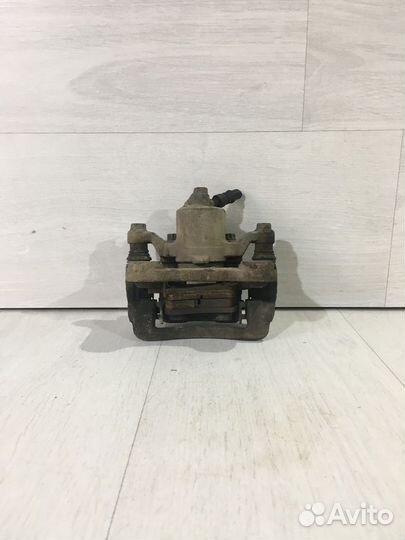 Суппорт задний правый KIA optima 3 TF 2.4 ат седан