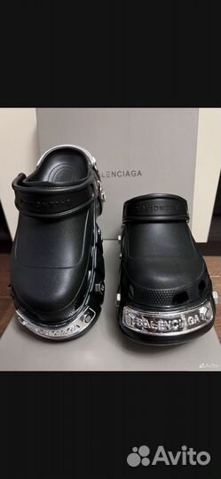 Balenciaga crocs