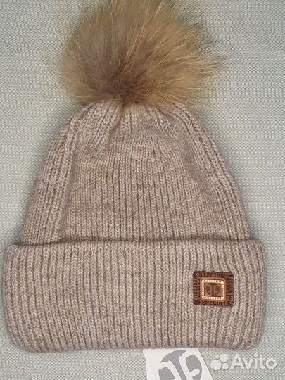 Шапка женская зима новая с помпоном