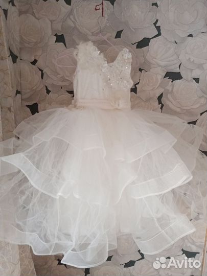Платье праздничное для девочки