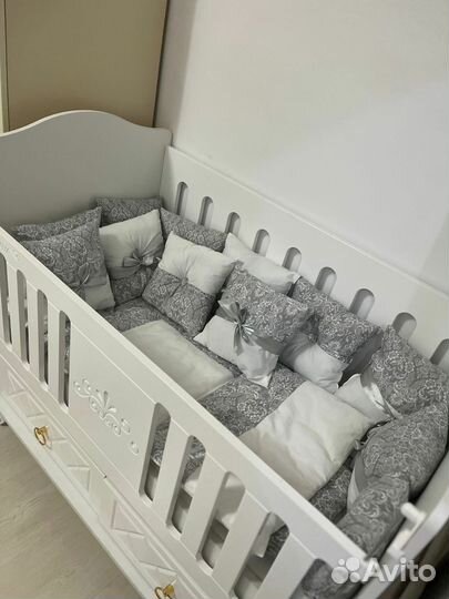 Детская кроватка