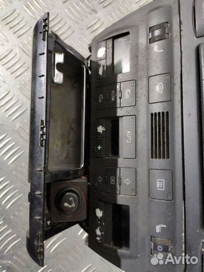 Магнитола (аудио система) Audi A6 Allroad C5 2.5 4