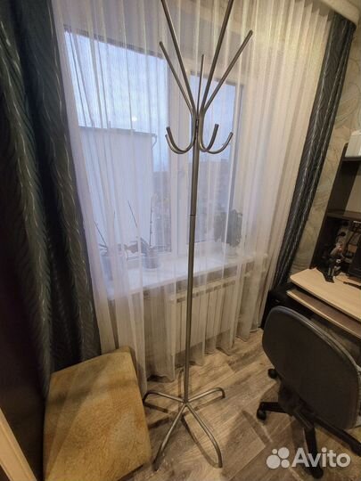 Вешалка напольная