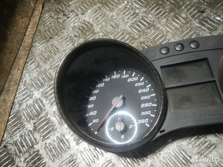 Б/У Б/У Панель приборов, Mercedes-Benz