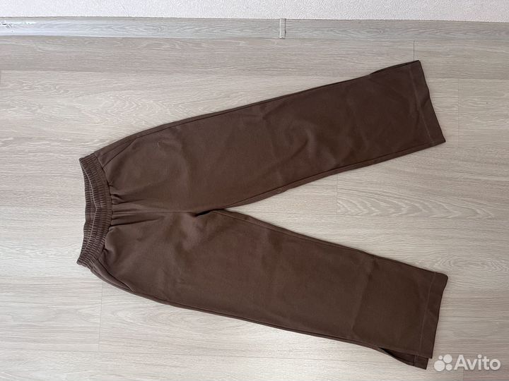 Костюм коричневый