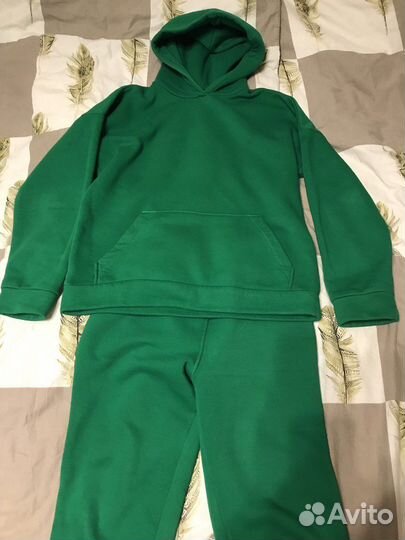 Спортивный костюм