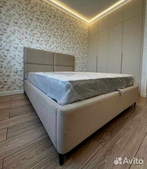 Современная кровать