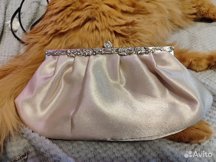 Сумочка-клатч