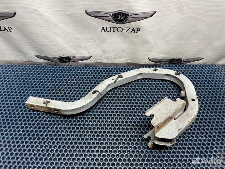 Петля крышки багажника правая R