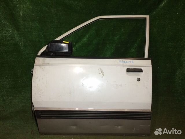 Дверь передняя левая Mitsubishi Chariot D05W Белая