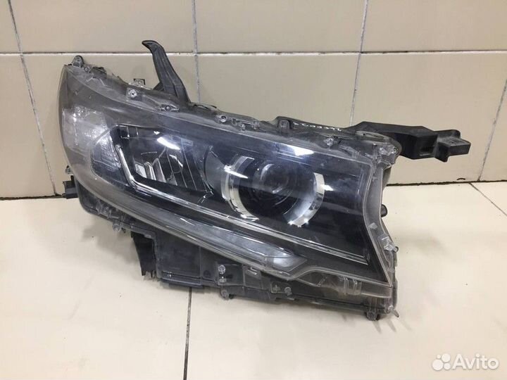 Фара передняя правая Toyota Land Cruiser Prado